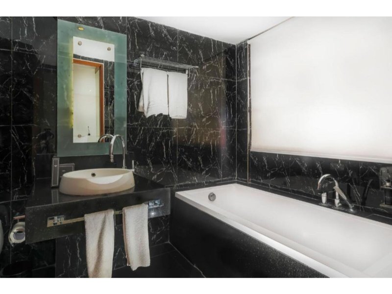 Imani Suites 38