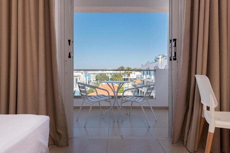 Aegean Blu Apartotel 8