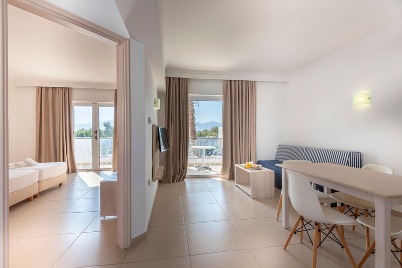Aegean Blu Apartotel 25
