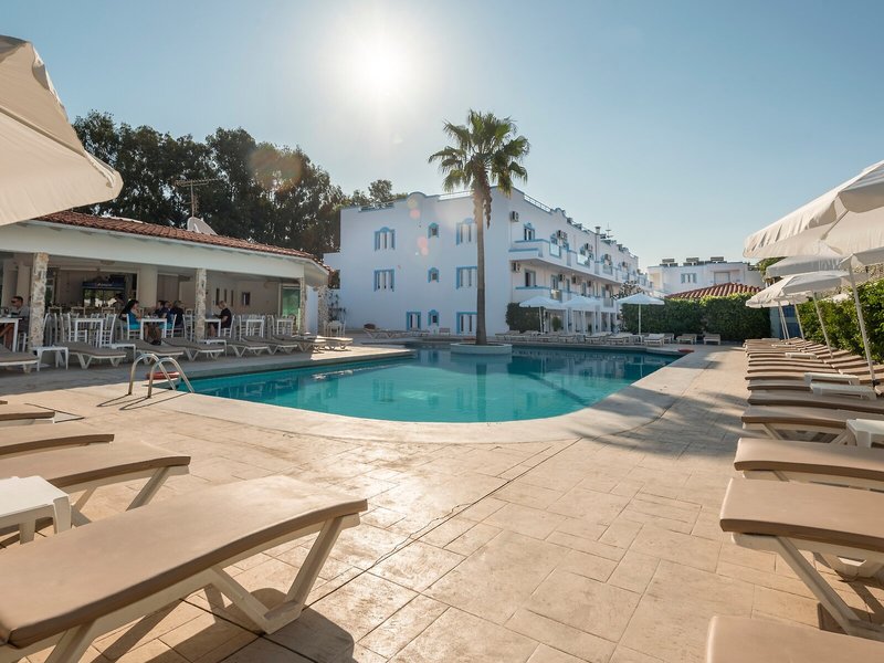 Aegean Blu Apartotel 6