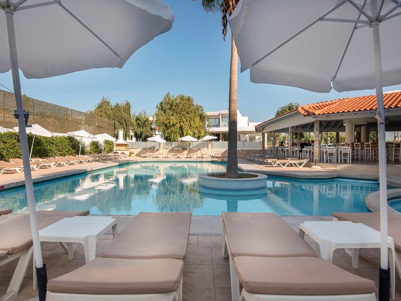 Aegean Blu Apartotel 8