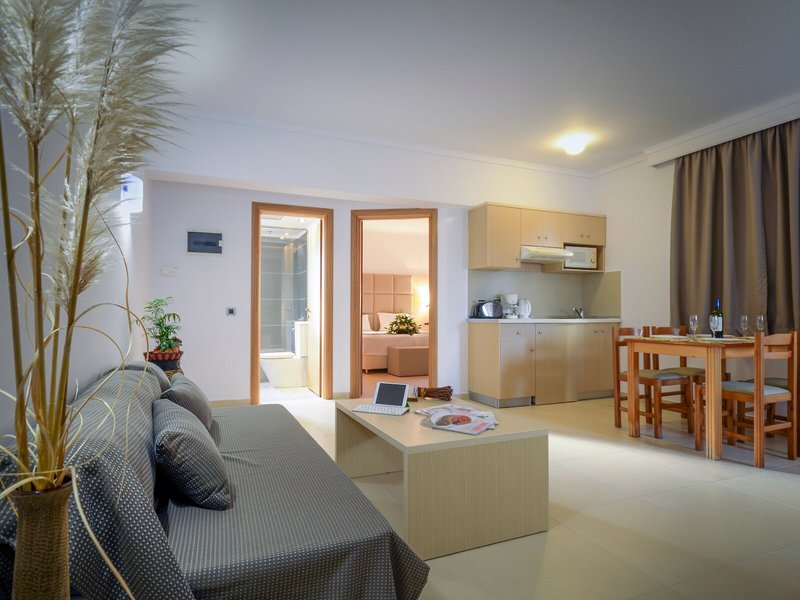 Aegean Blu Apartotel 10
