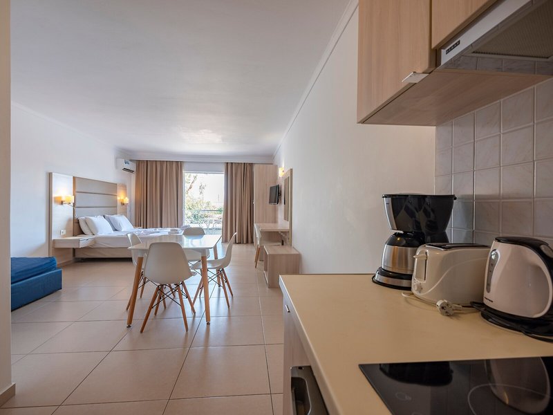 Aegean Blu Apartotel 15