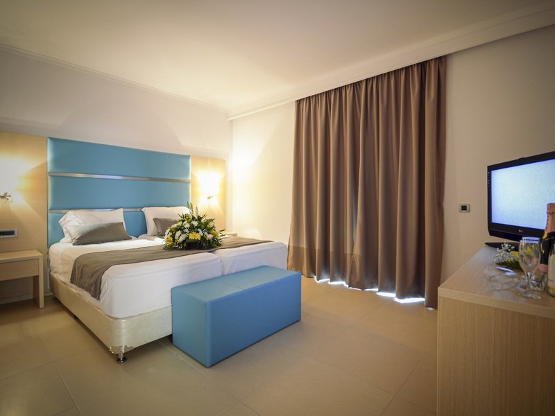 Aegean Blu Apartotel 22
