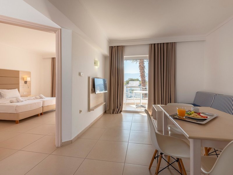 Aegean Blu Apartotel 23