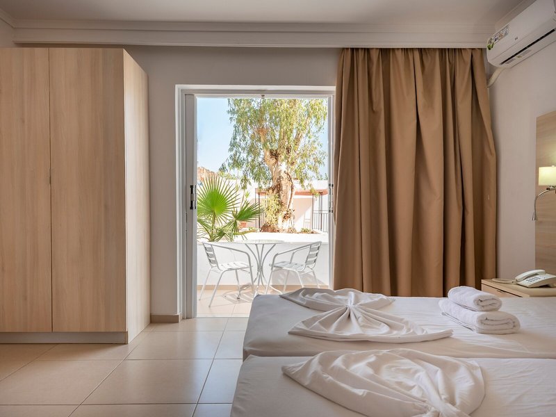 Aegean Blu Apartotel 29