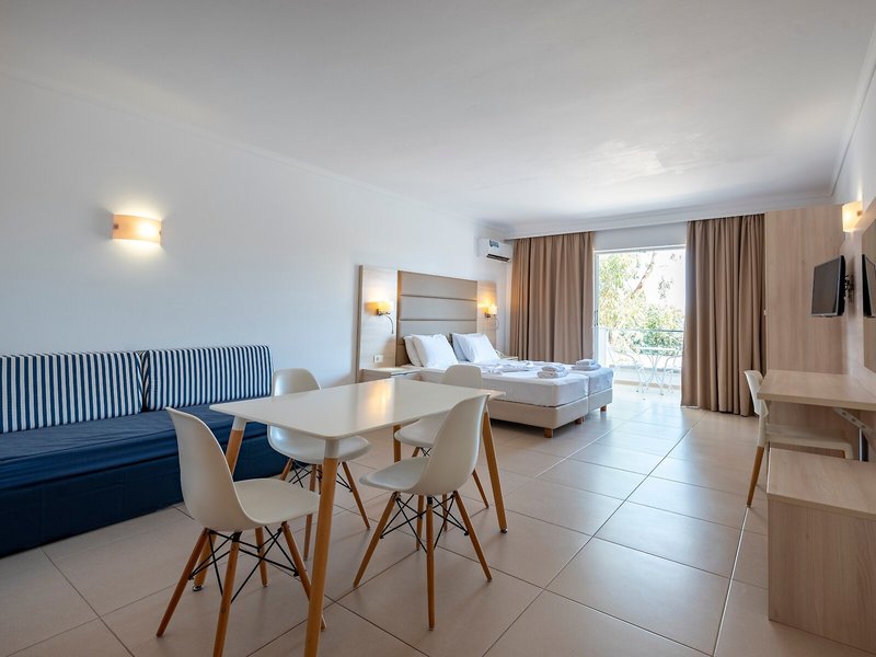 Aegean Blu Apartotel 35