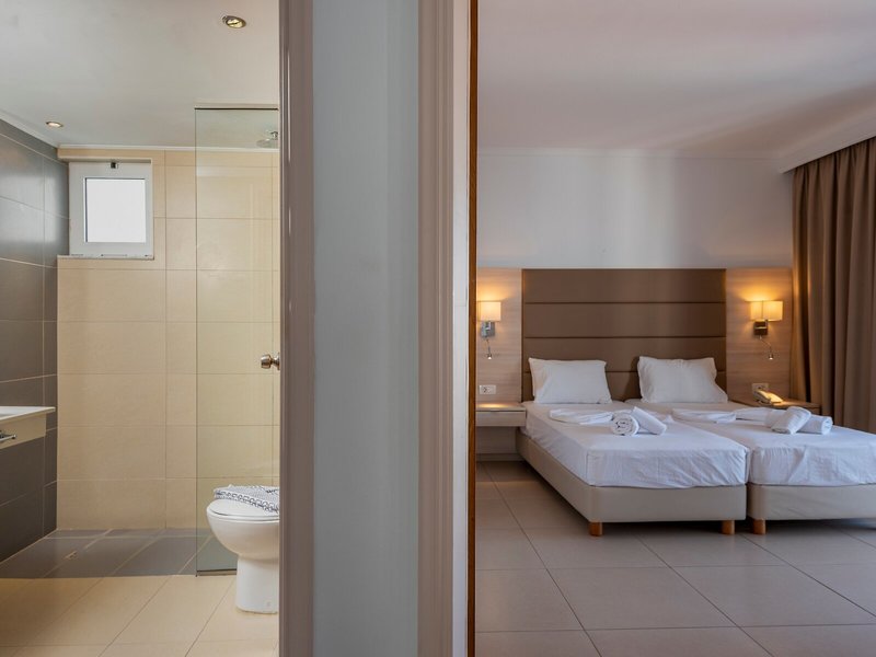 Aegean Blu Apartotel 36