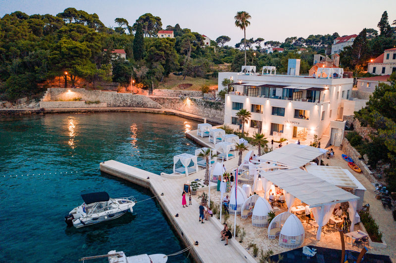 Kalamota Beach House 2