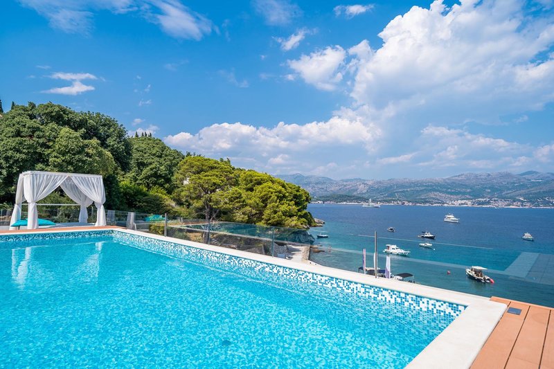 Kalamota Beach House 7