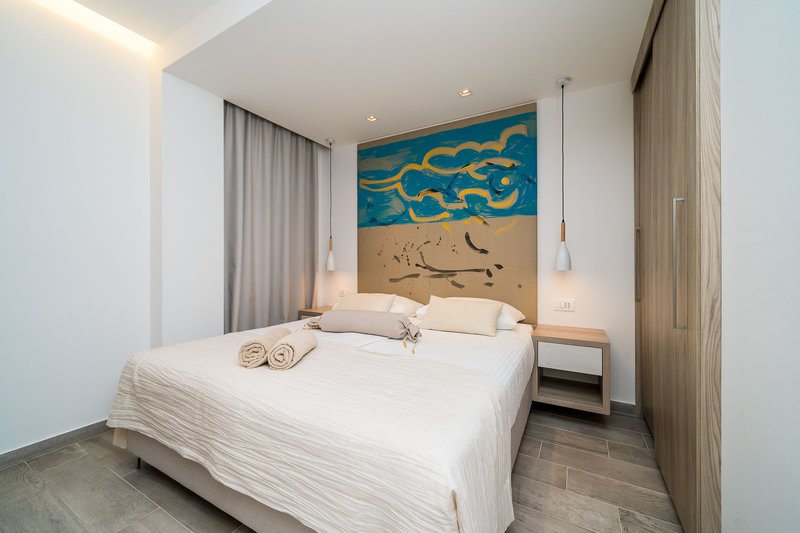 Kalamota Beach House 11