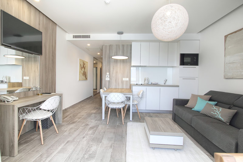 Kalamota Beach House 12