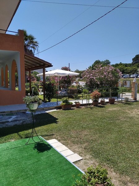 Olga Beach Apartments 9