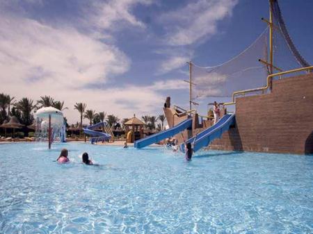 Parrotel Aqua Park Resort 6
