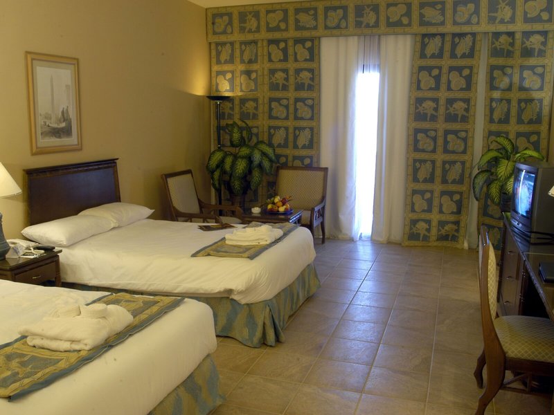 Parrotel Aqua Park Resort 18