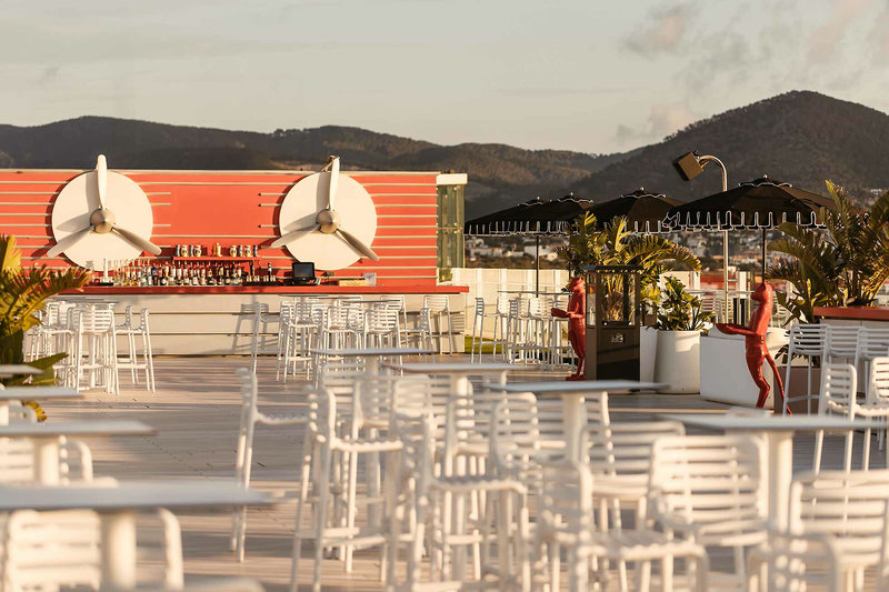 Ushuaïa Ibiza Beach Hotel 6