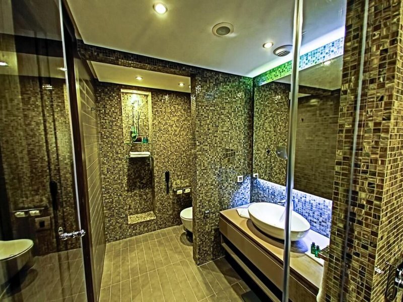 The View Hotel 42