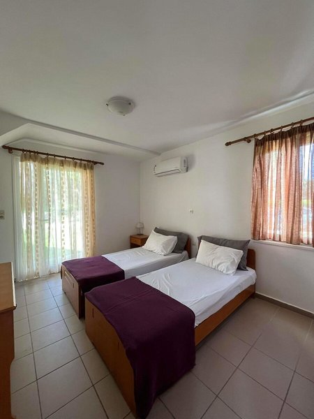 Bessie’s Village 20