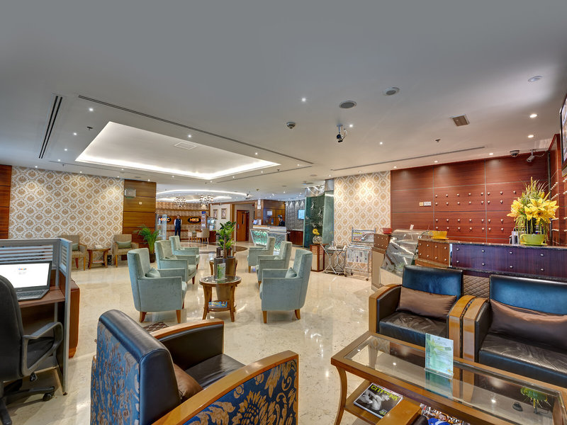 Golden Tulip Al Barsha 12
