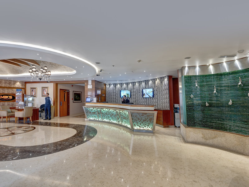 Golden Tulip Al Barsha 13