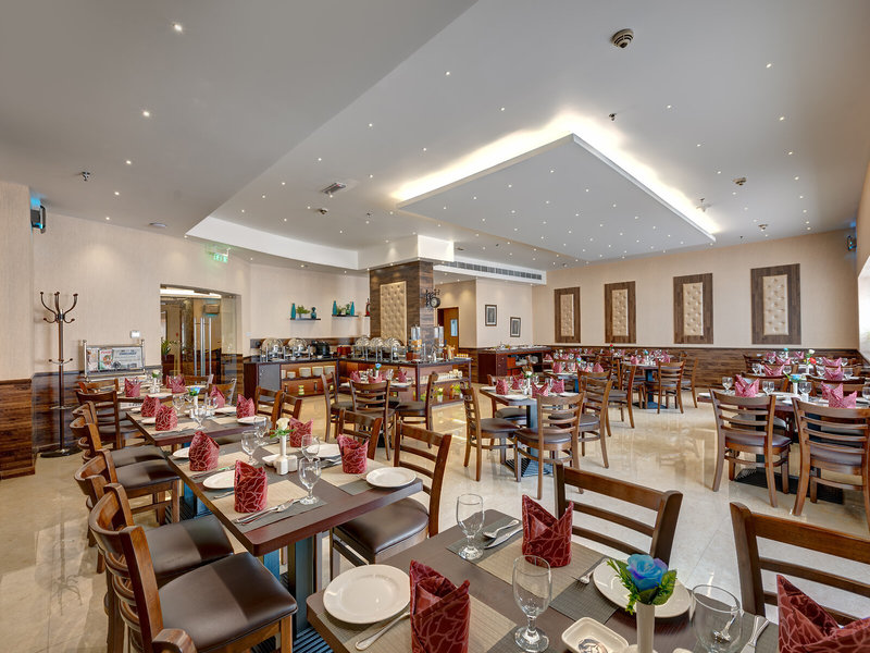 Golden Tulip Al Barsha 23