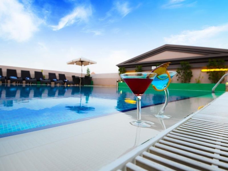 Golden Tulip Al Barsha 33