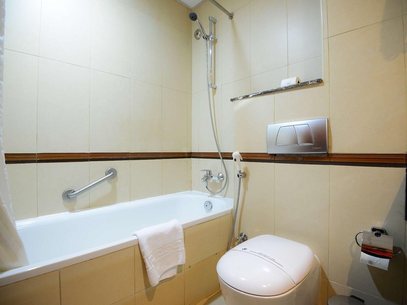 Golden Tulip Al Barsha 36