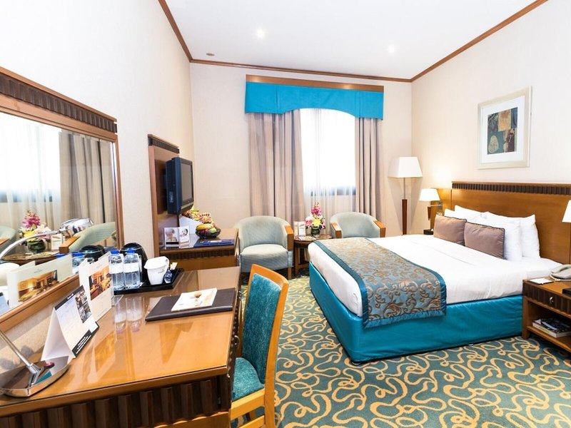 Golden Tulip Al Barsha 45