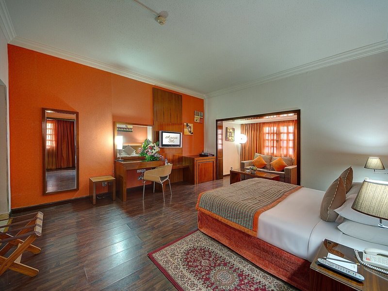 Ascot Hotel 6