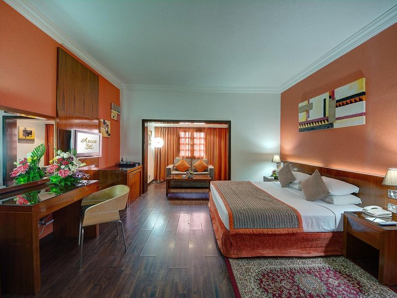 Ascot Hotel 14