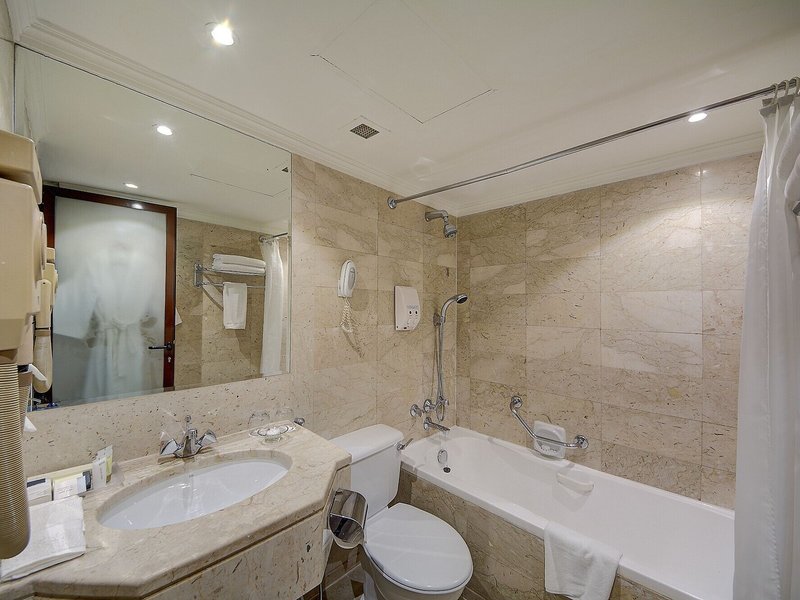 Ascot Hotel 28