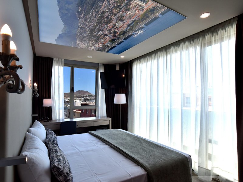 Hotel Dona Luisa 21