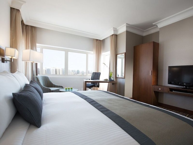 Holiday Inn Abu Dhabi Downtown 25