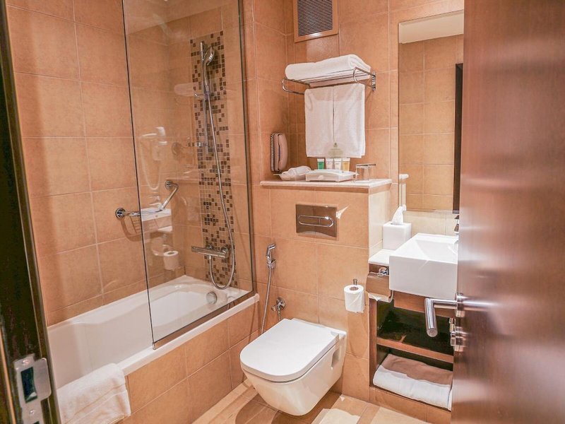 Holiday Inn Abu Dhabi Downtown 33