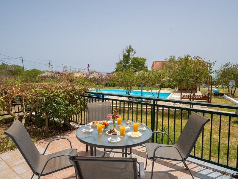 Xi Village Rooms & Apartments 12