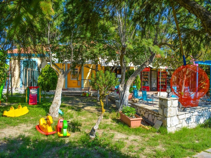 Xi Village Rooms & Apartments 14