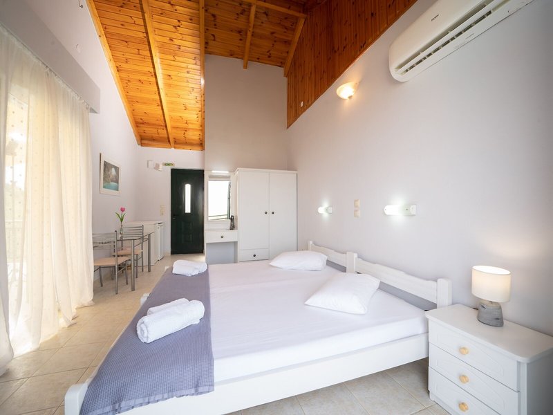 Xi Village Rooms & Apartments 19