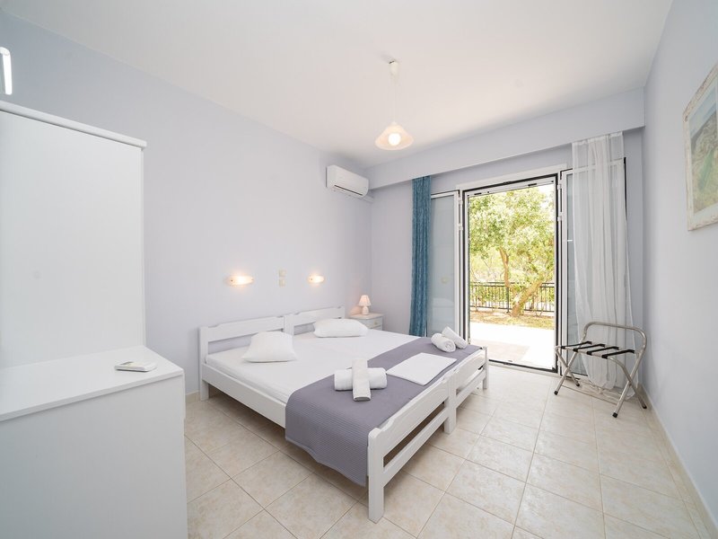 Xi Village Rooms & Apartments 22