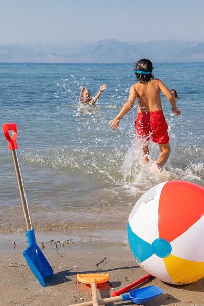Roda Beach Resort & Spa 6