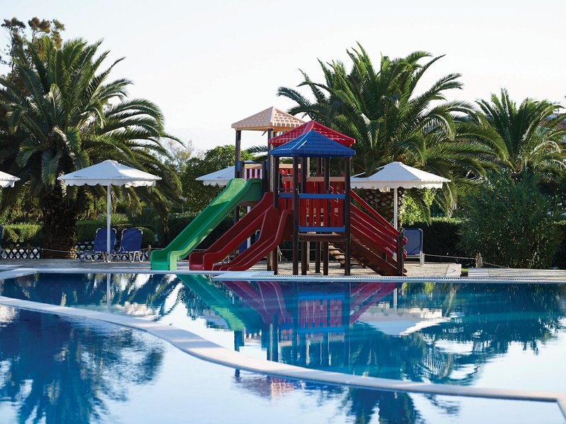 Roda Beach Resort & Spa 11