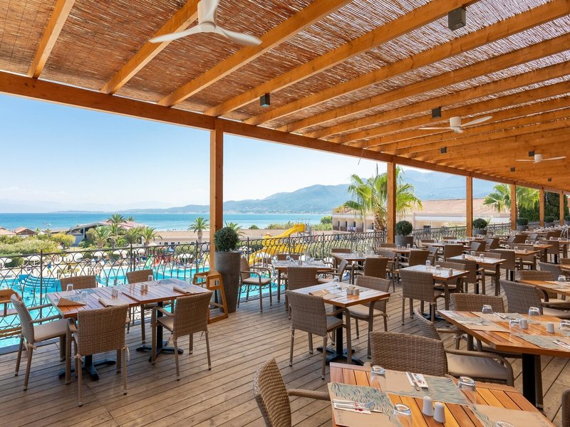 Roda Beach Resort & Spa 14