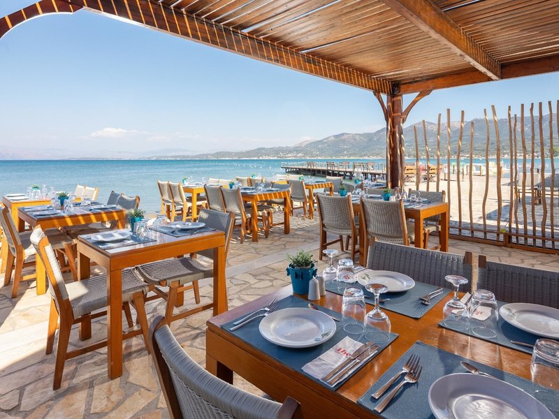 Roda Beach Resort & Spa 15