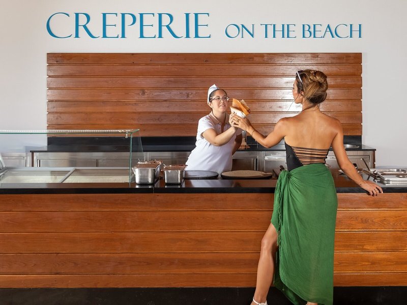 Roda Beach Resort & Spa 20