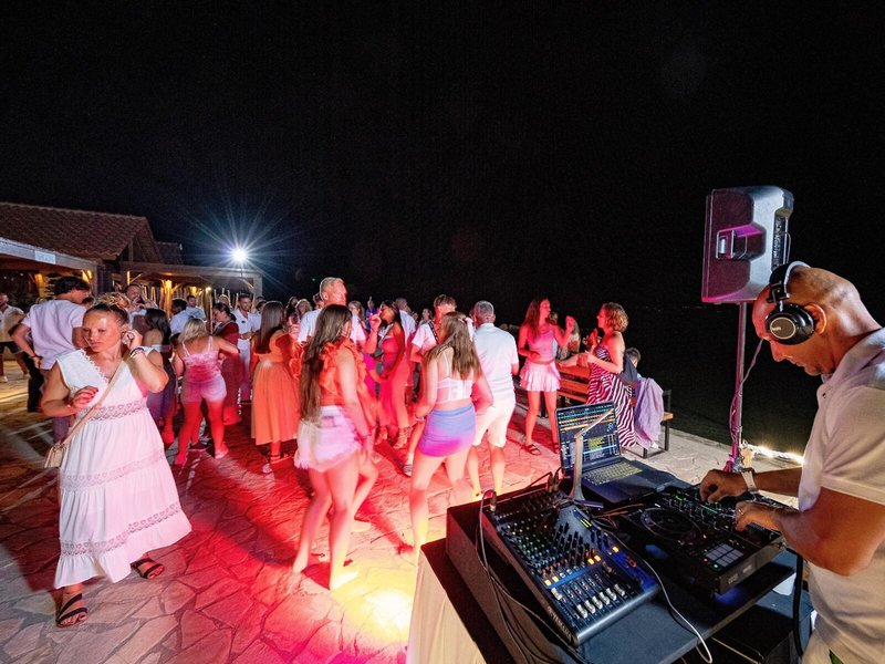 Roda Beach Resort & Spa 31