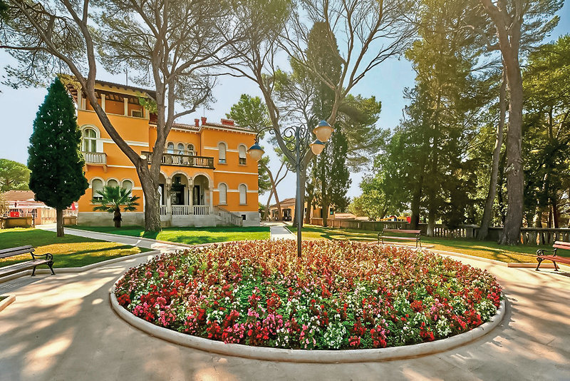 Apartments Bellevue Plava Laguna 13