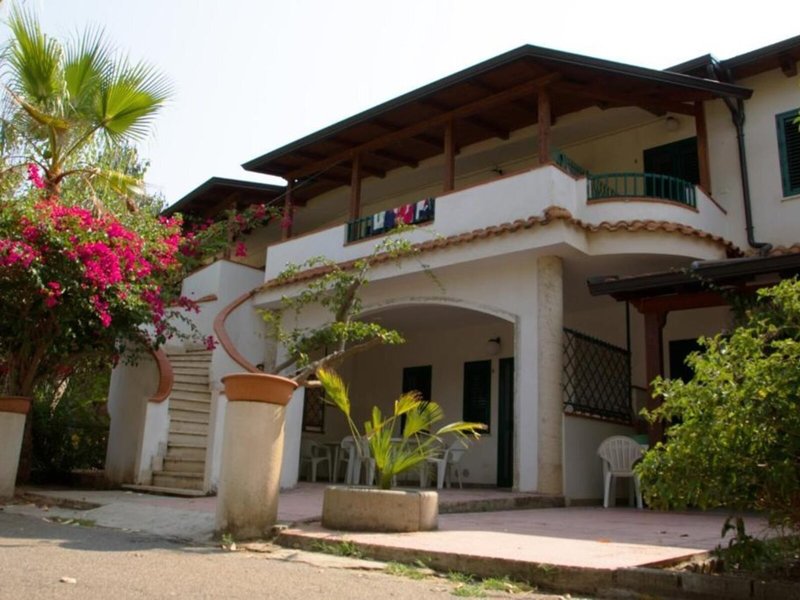 Villaggio Baia Di Zambrone 1