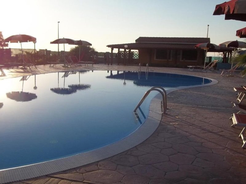 Villaggio Baia Di Zambrone 3