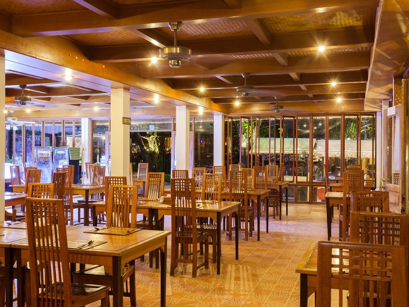 Phi Phi Erawan Palms Resort 15