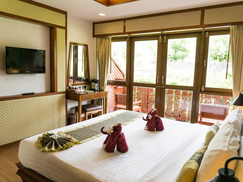 Phi Phi Erawan Palms Resort 40