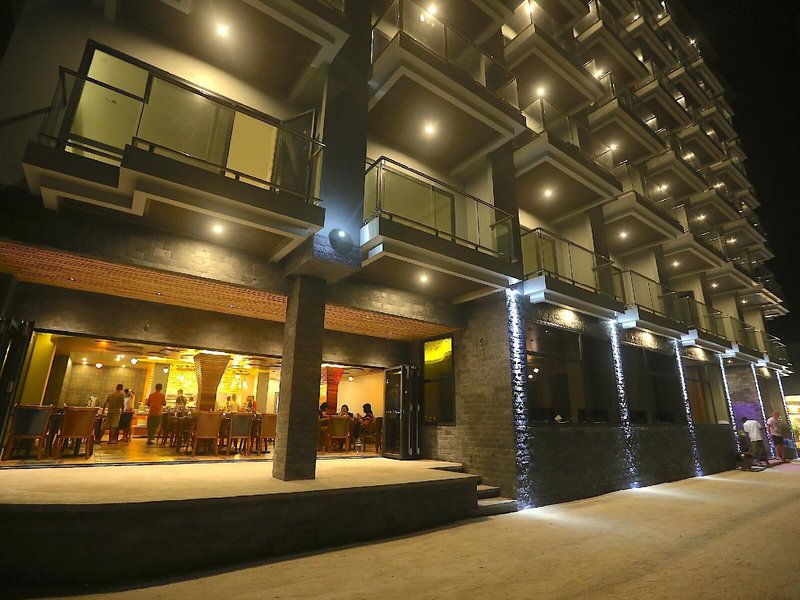 Kaani Grand Seaview 5